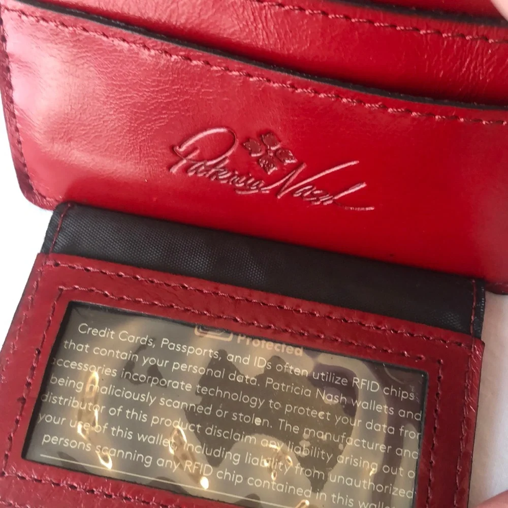 Patricia Nash Cassis Distressed Vintage Leather Card Wallet Case Color Lava NWT